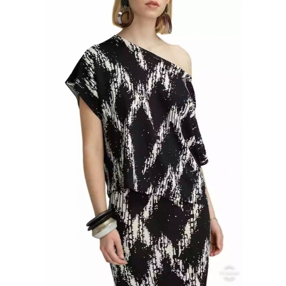 Badgley Mischka Off-the-Shoulder Top Size XS